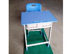 学生课桌和椅子的各个部分对孩子的影响
